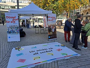 Bodenplakat